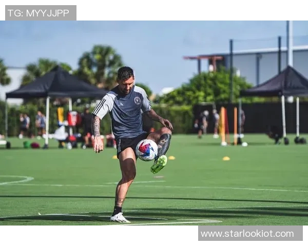 热爱健身的足球明星们如何通过锻炼提升竞技状态与个人魅力